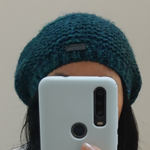 Kensie green hat (beautiful and warm) - Picture 5 of 7